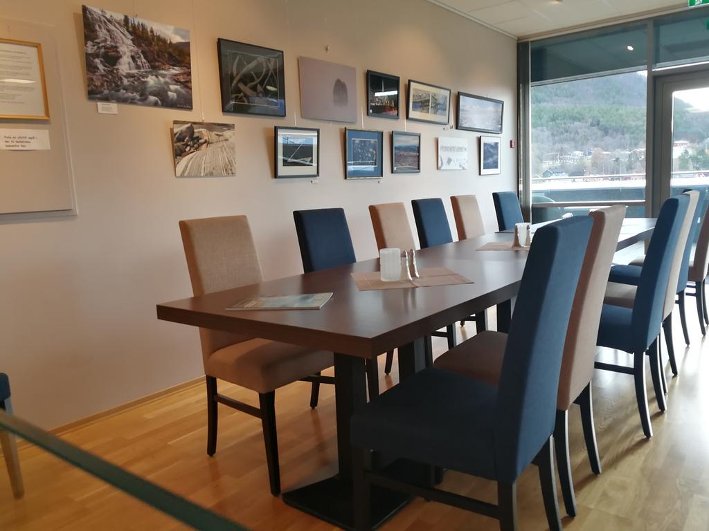 Dombas Hotel Εξωτερικό φωτογραφία