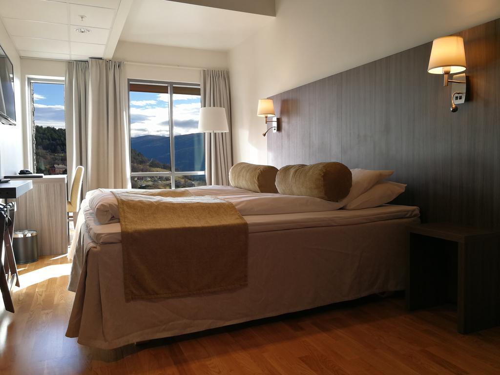 Dombas Hotel Εξωτερικό φωτογραφία